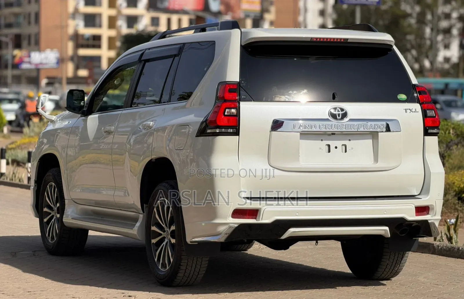 Toyota Land Cruiser Prado 2019 White