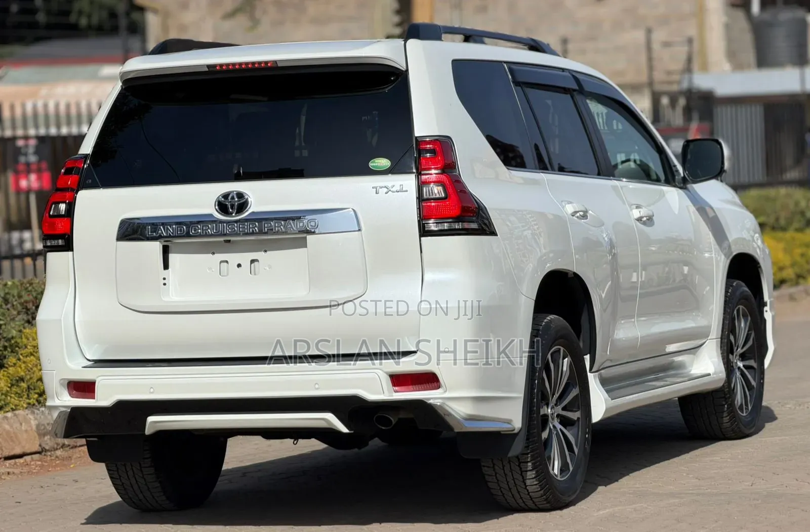 Toyota Land Cruiser Prado 2019 White