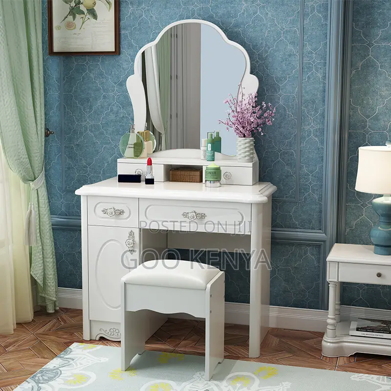 Home Dressing Table; Wooden Small Space Vanity for Bedroom and Make Up