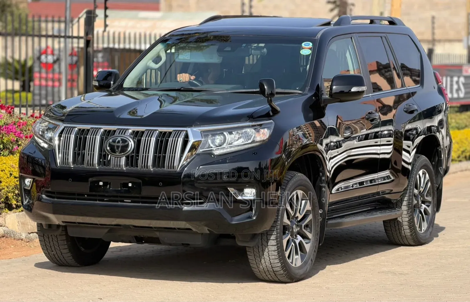 Toyota Land Cruiser Prado 2022 Black