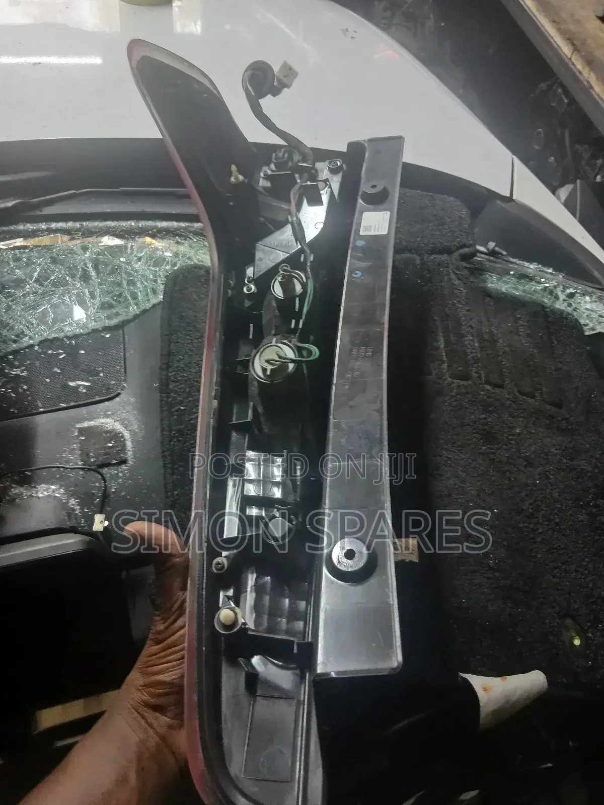 Toyota Auris E180 Estate Left Rear Tail Light (Non-Led)