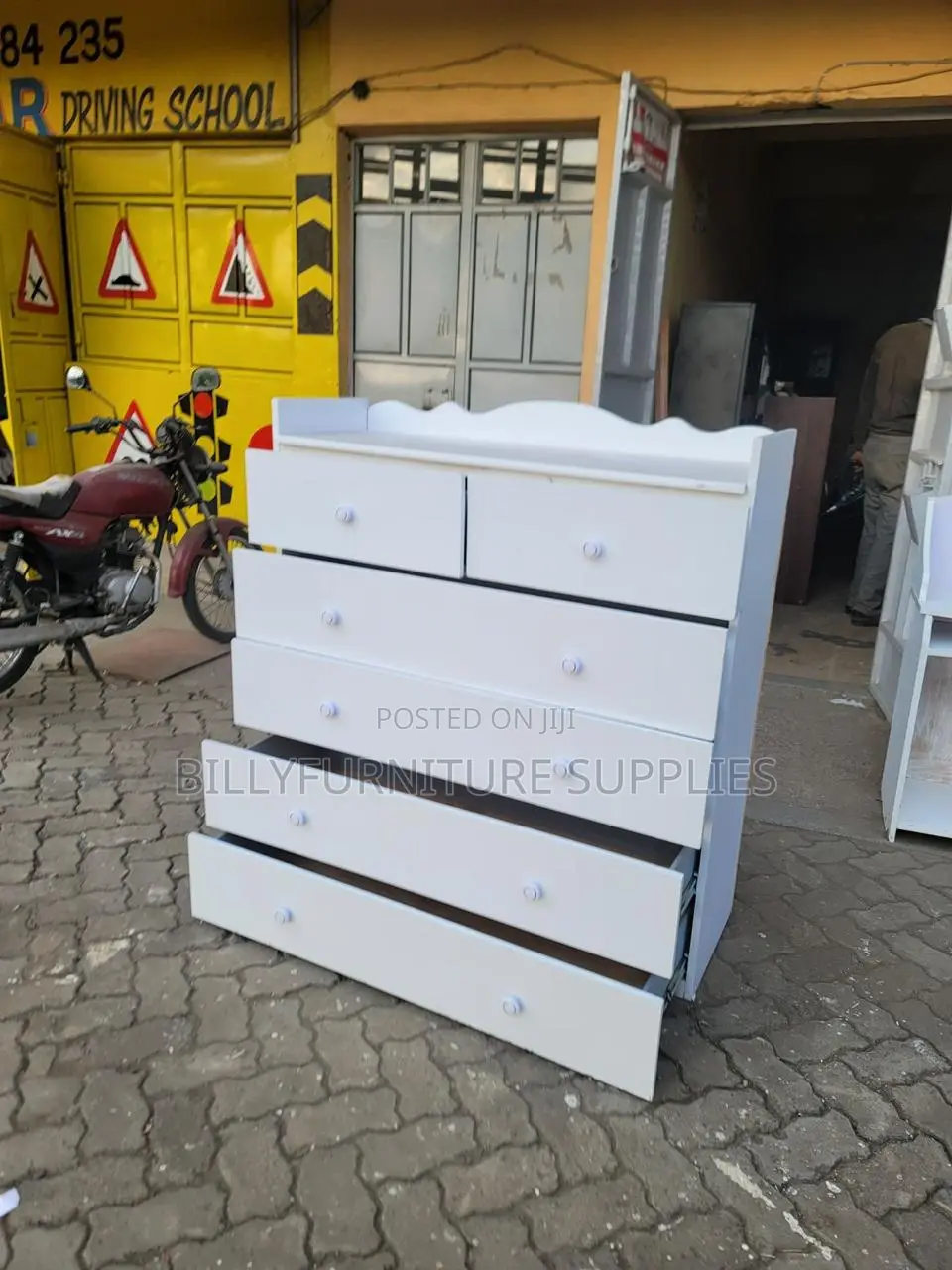 Stylish Chest Drawers With Storage Nairobi