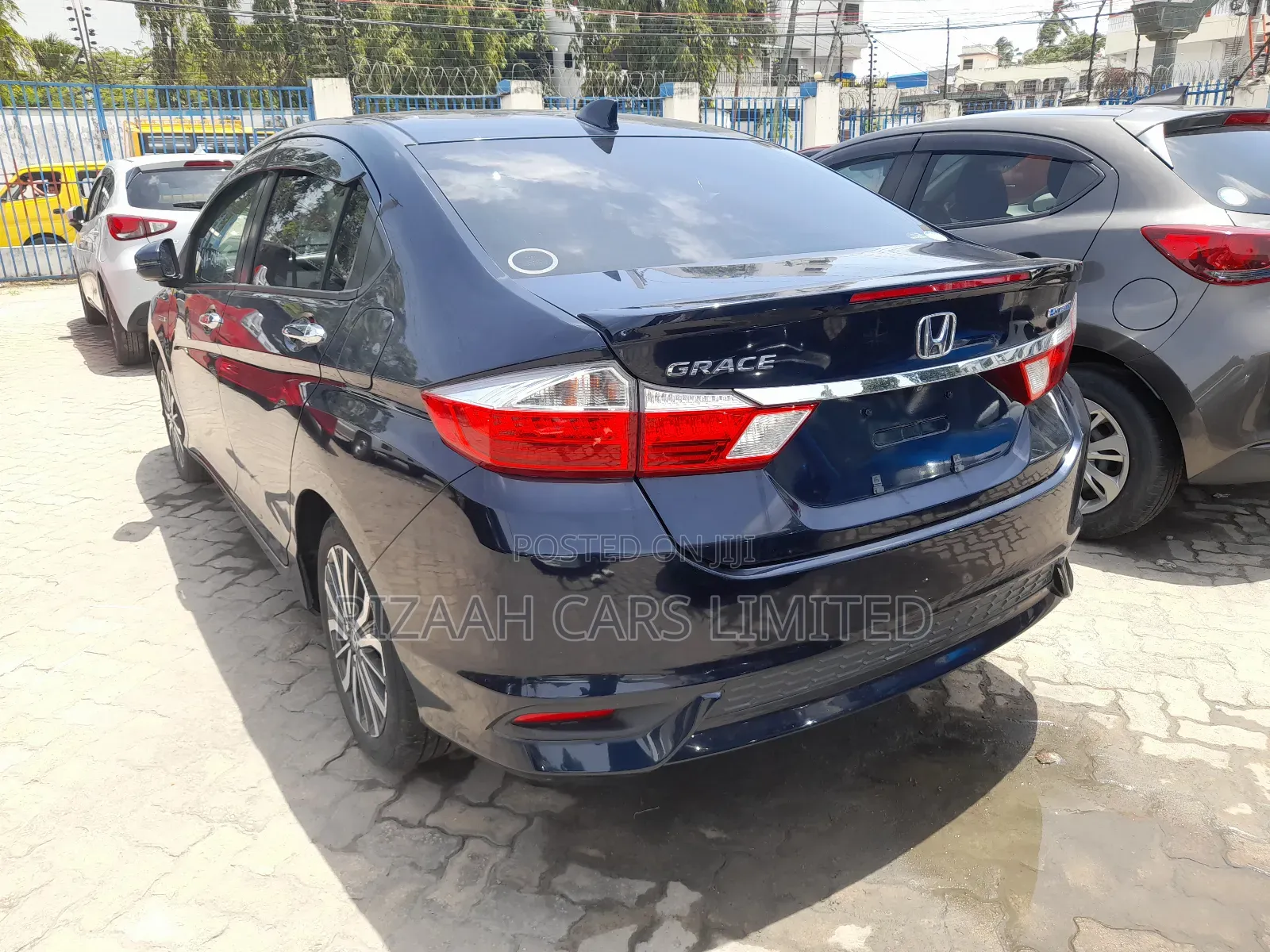 Honda Grace 1.5 Hybrid AWD 2019 Blue