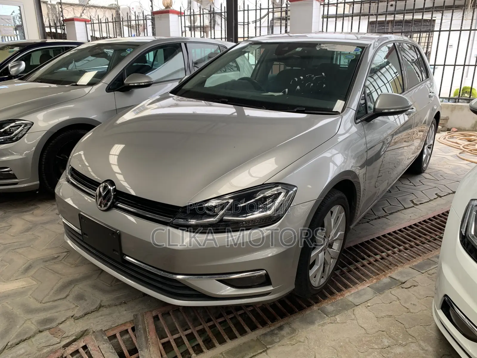 Volkswagen Golf TSI S FWD 2018 Silver