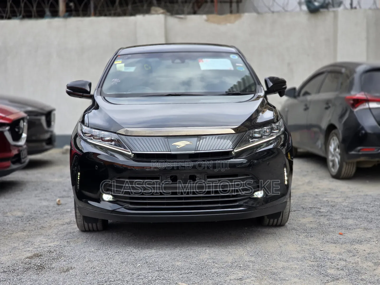 Toyota Harrier 2.0 2019 Black