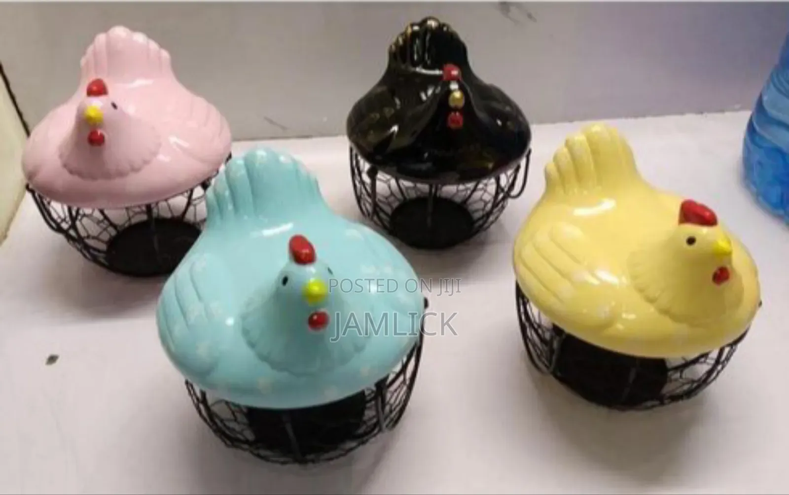Metal Wire Egg Basket (18–25 Eggs) With Ceramic Chicken Cover - Pm