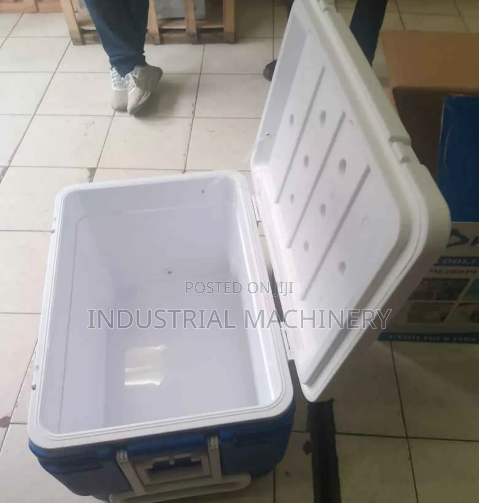 Cooler Box 100liters