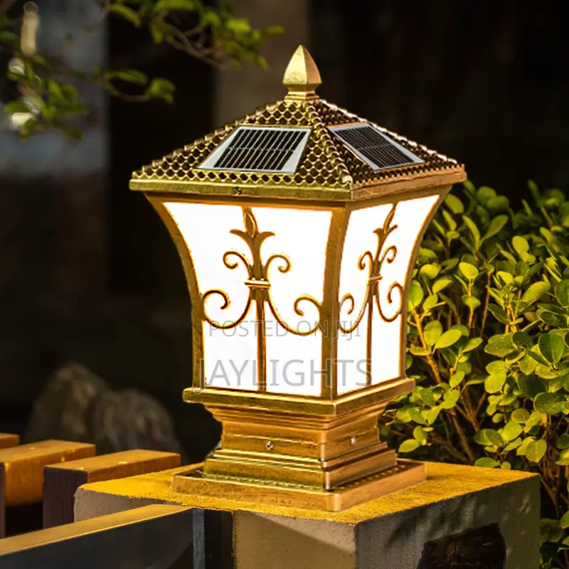Automatic Charging During Day And Light At Night Gate Light