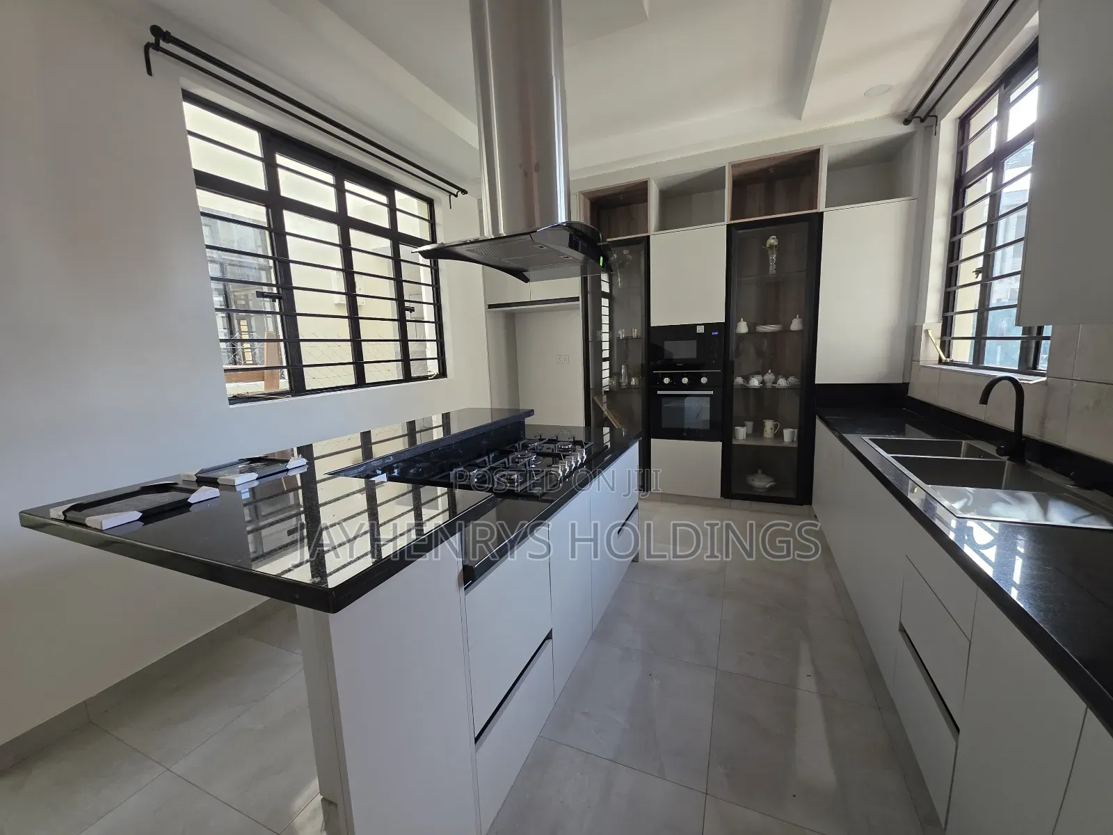 4bdrm House in Membley Estate for rent