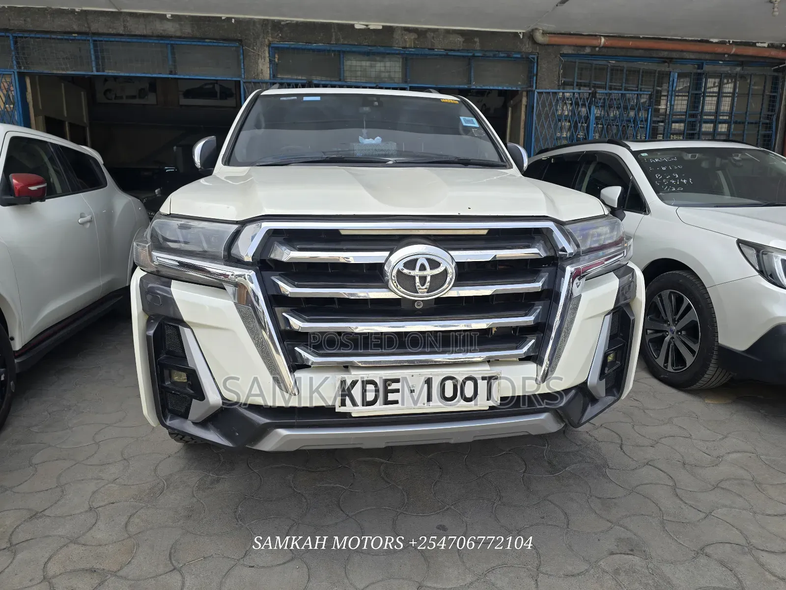 Toyota Land Cruiser 2015 White