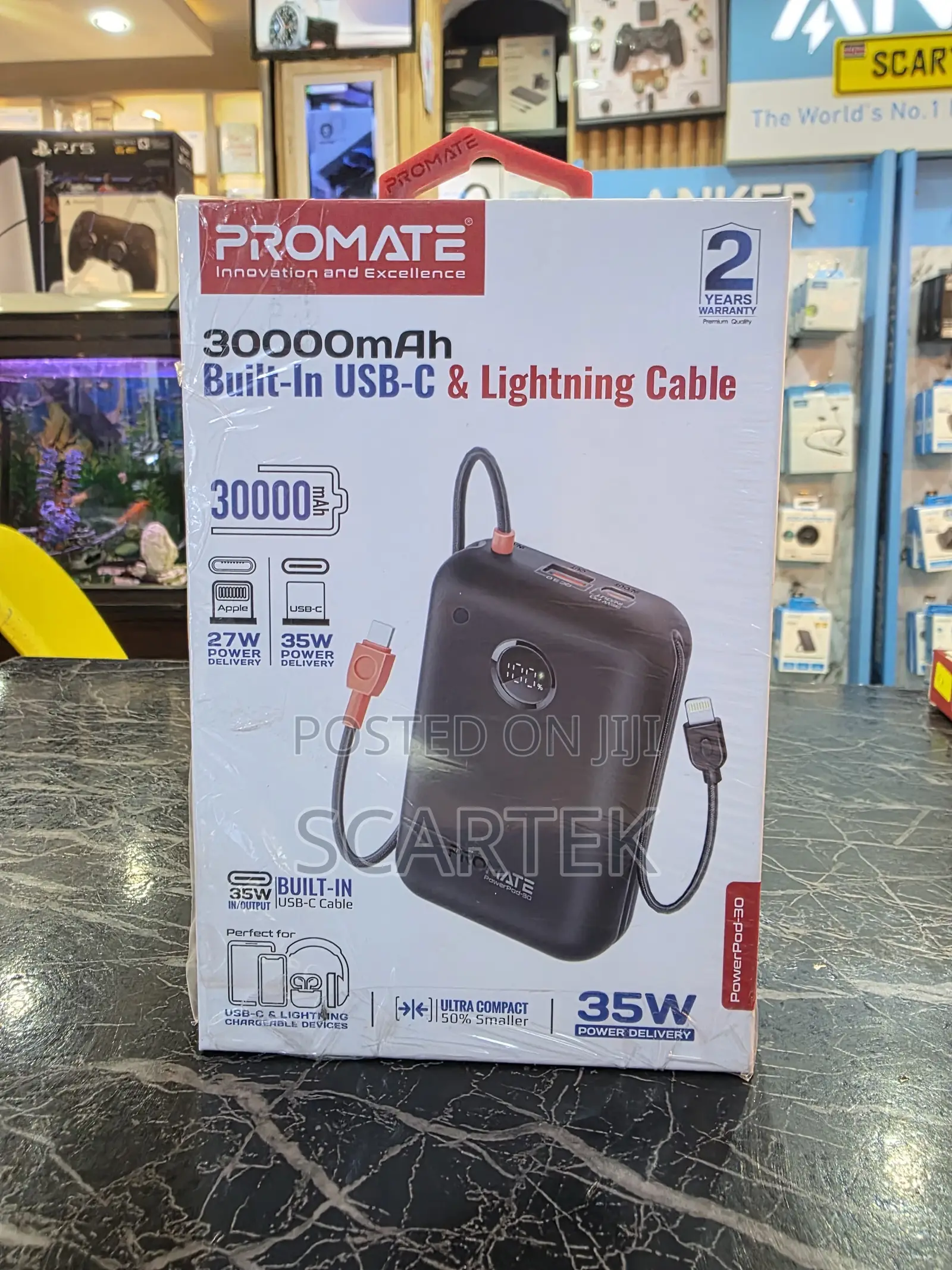 30000mah Built In Usb-c And Lightning Cable