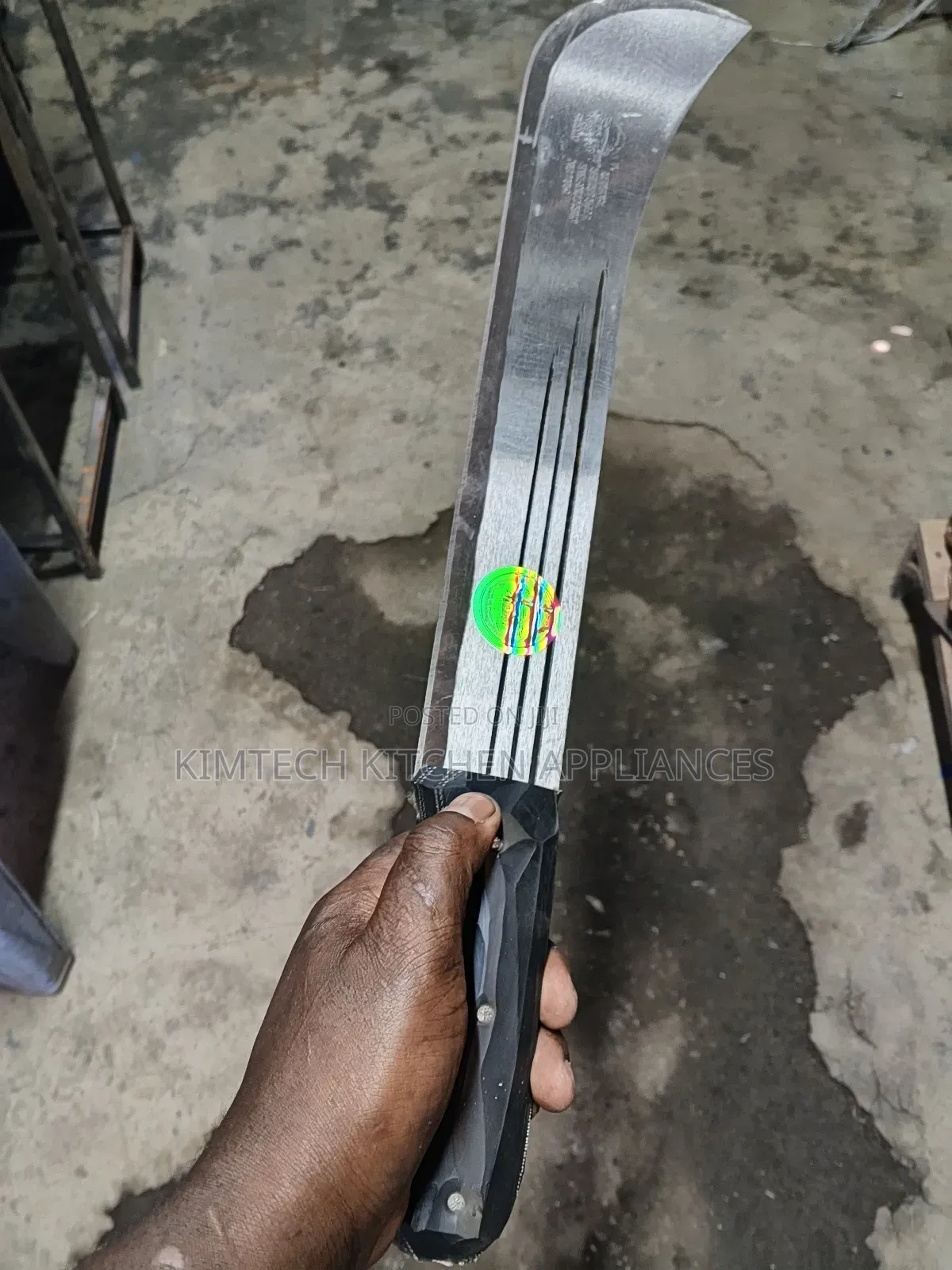 Curved Panga