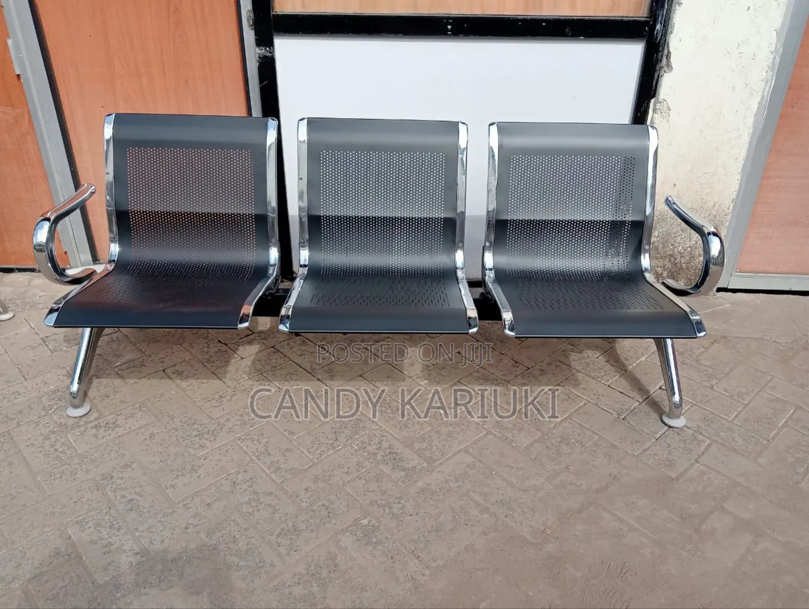 Black Non Padded Linked Reception Chair