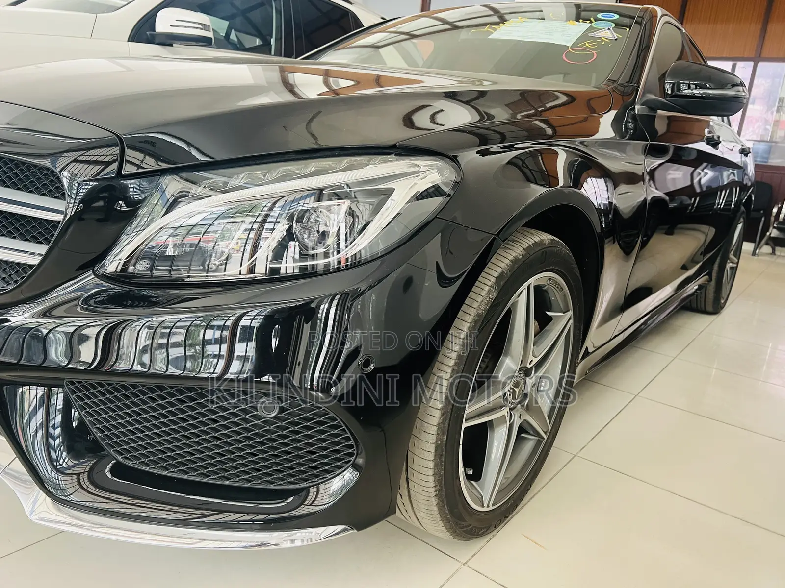 Mercedes-Benz C200 2019 Black