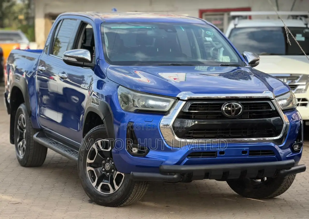 Toyota Hilux Revo Double Cab Deisel 2.8 AWD 2022 Blue