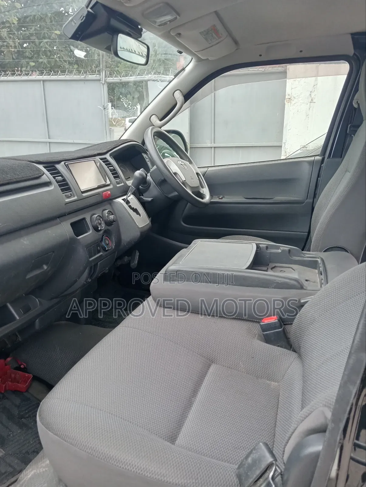 Toyota HiAce 2019 Black