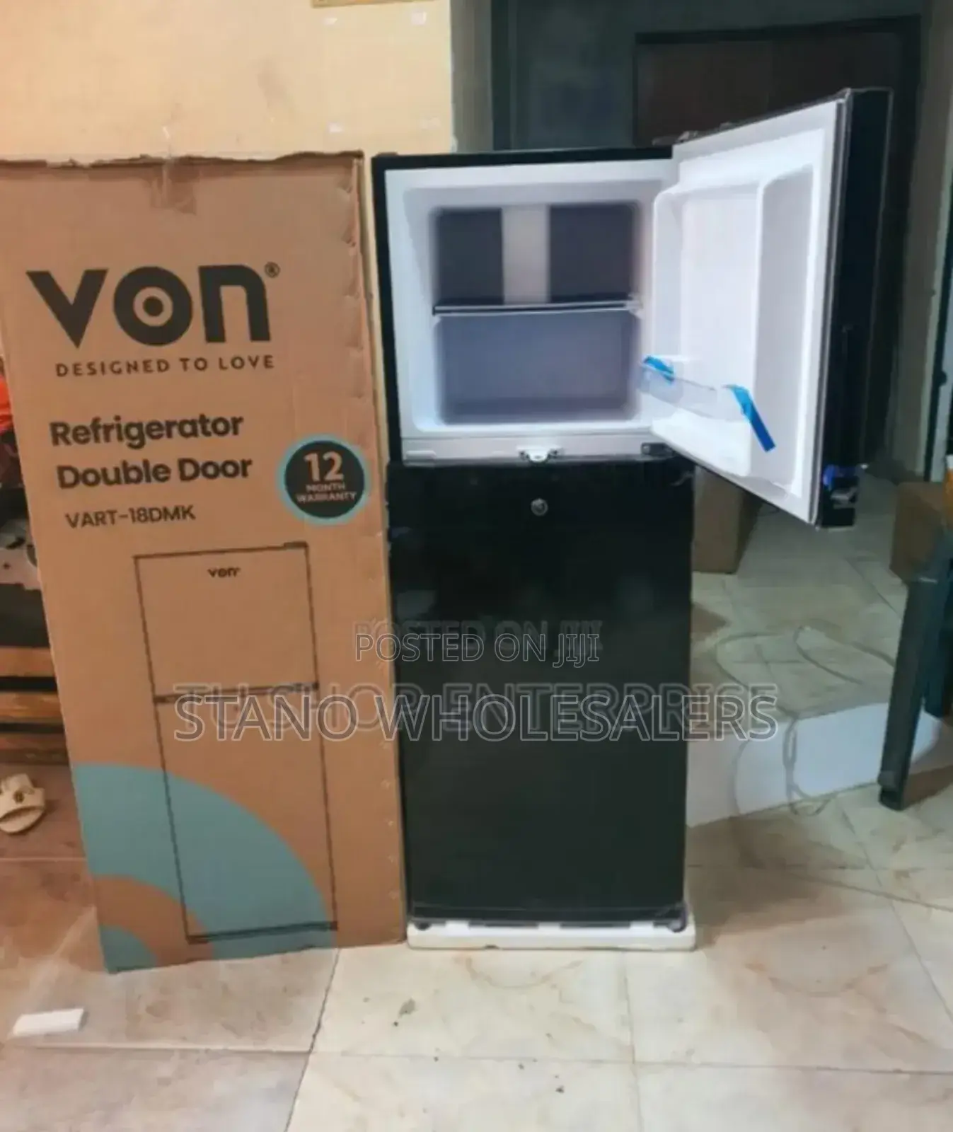 Colour Black Von*Von 138l Fridge