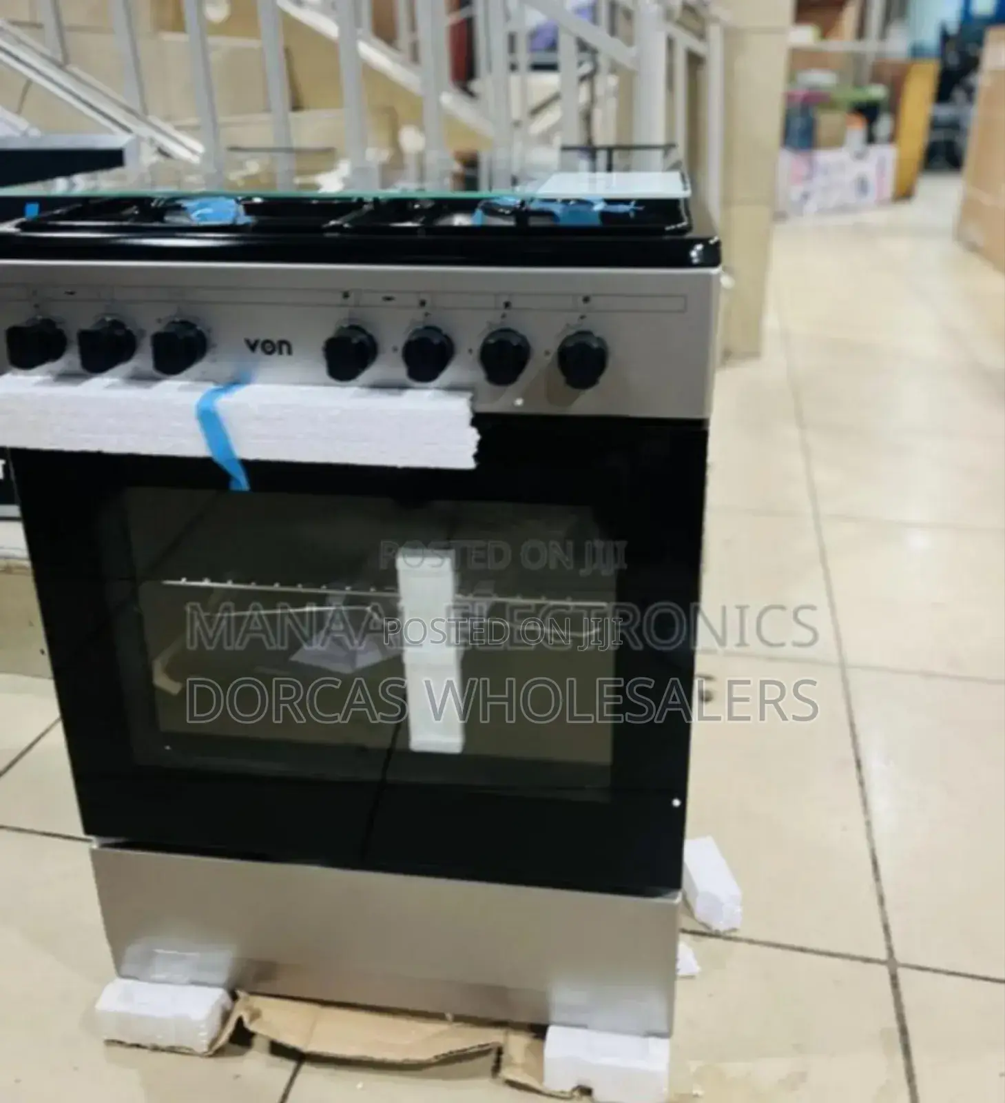 Colour Silver. Von Cooker 60by60. Electric Oven