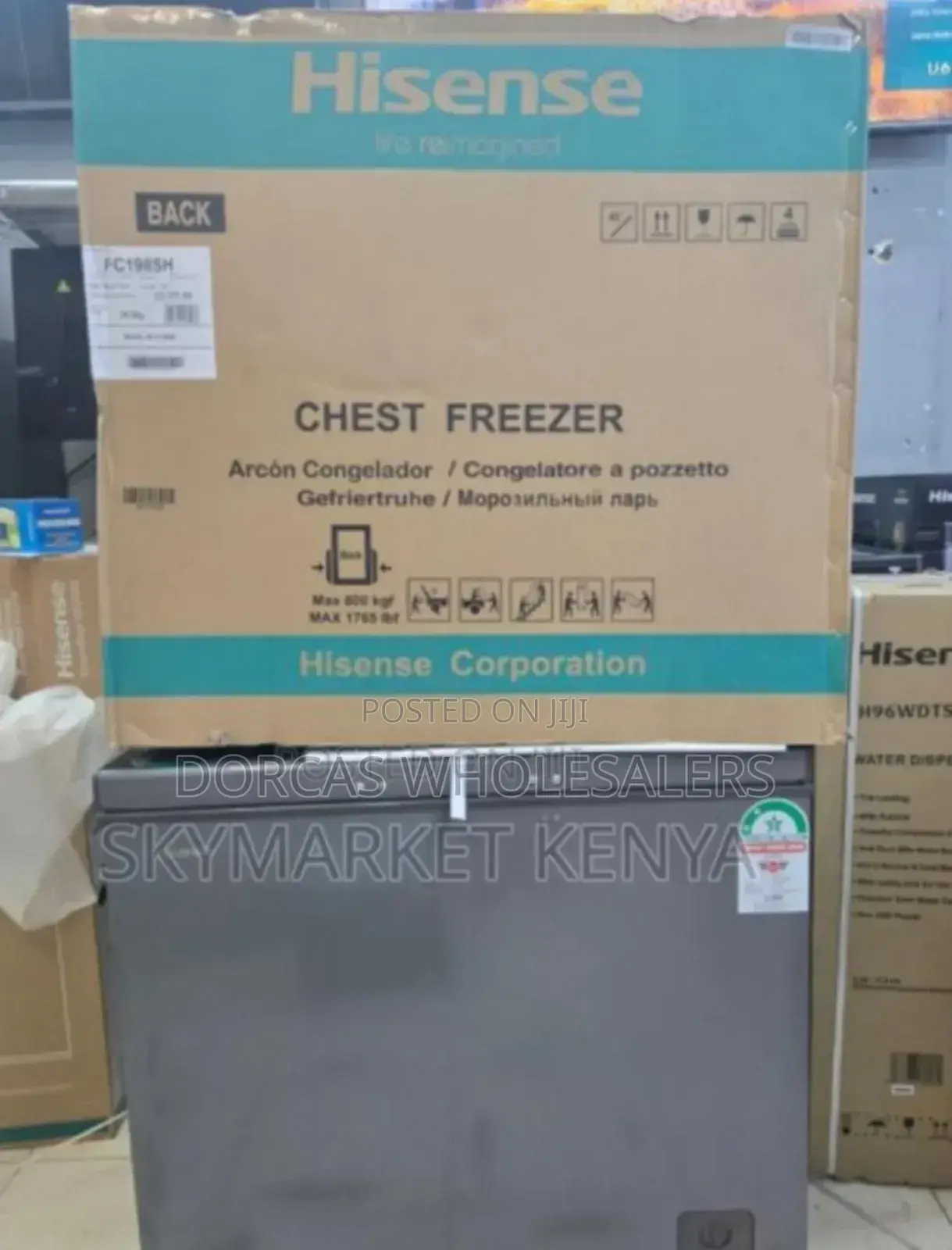 Full Commercila. Big Hisense 198litres Freezee