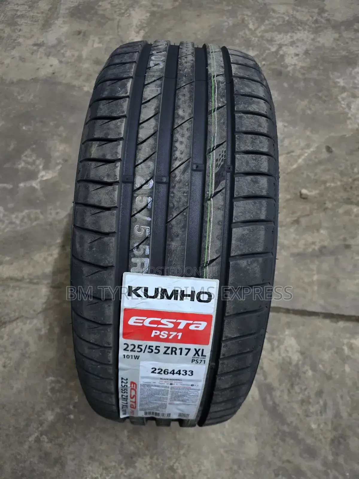 225 /55 R17 Khumo Tyres (Korea)
