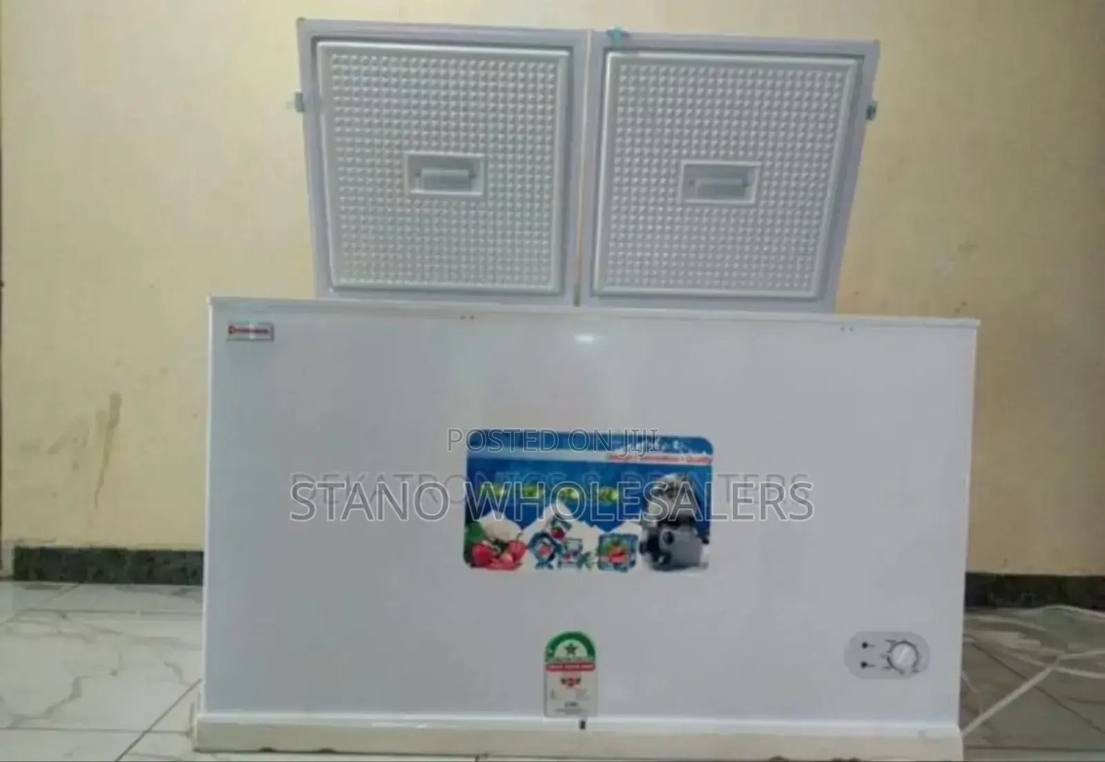 Colour White -400l Premier Freezers.