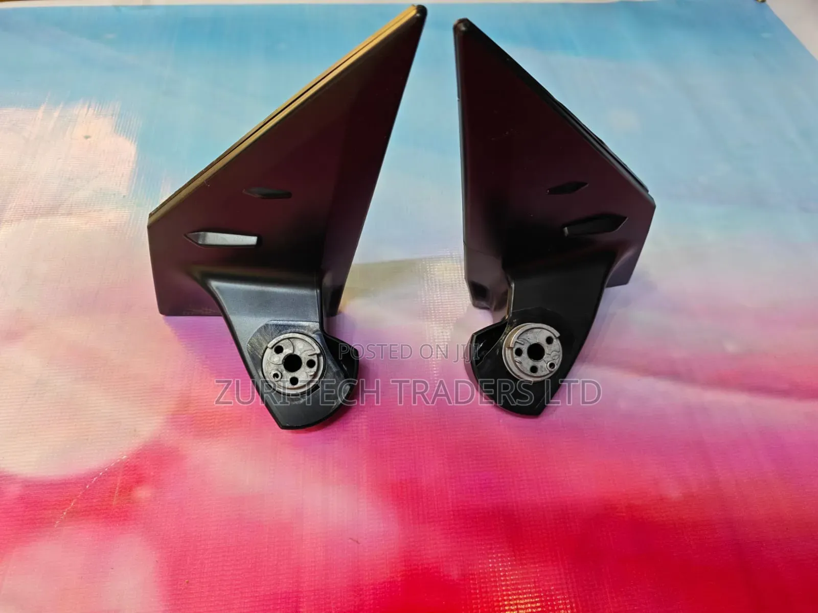 Sidemirror  Arm V8 200 Series