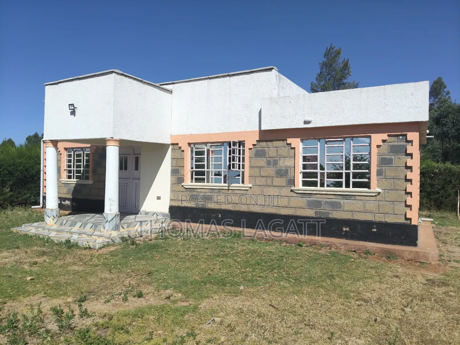 3bdrm Bungalow in Outspan Kiambaa, Eldoret CBD for sale