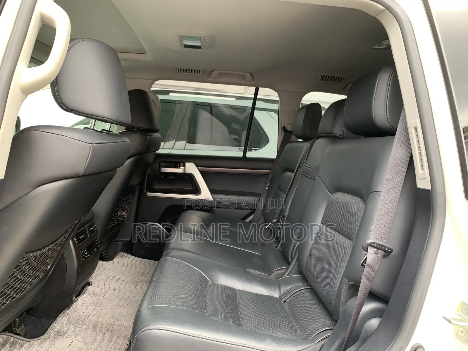 Toyota Land Cruiser 4.5 V8 TD 2018 White