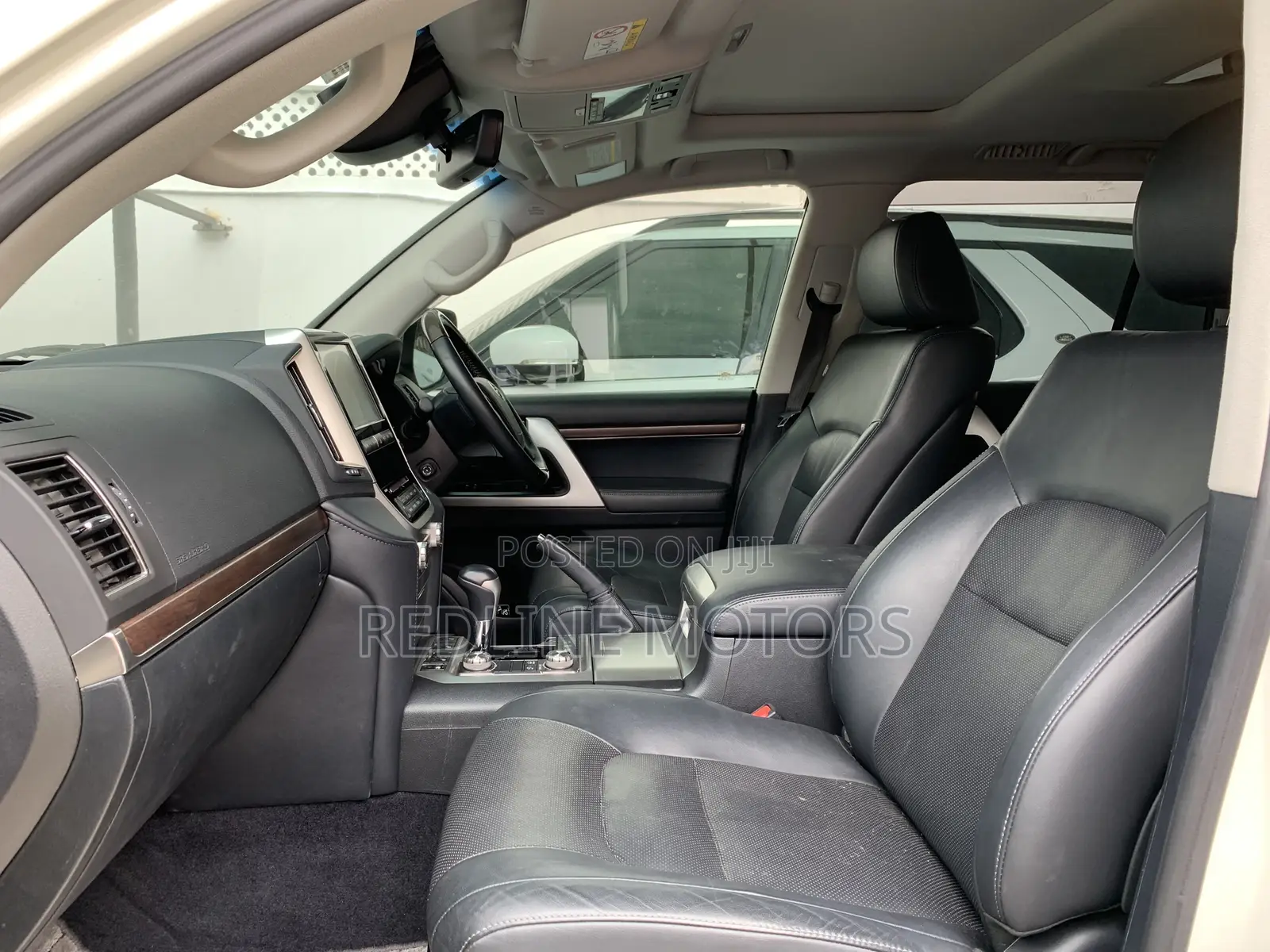 Toyota Land Cruiser 4.5 V8 TD 2018 White