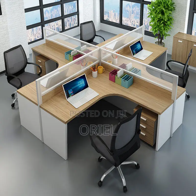 Office Workstation : 4-Way Curved Office Workstation