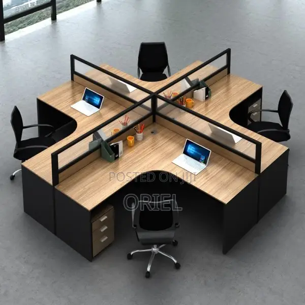 Office Workstation : 4-Way Curved Office Workstation