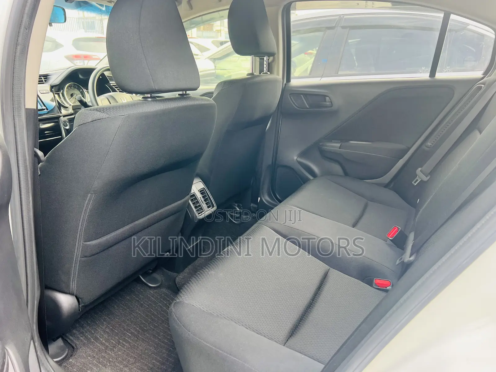 Honda Grace 2019 White