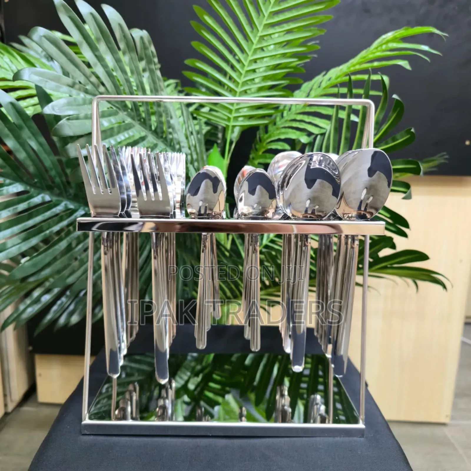 *36pcs Silver Cutlery Set With Unique Stand*