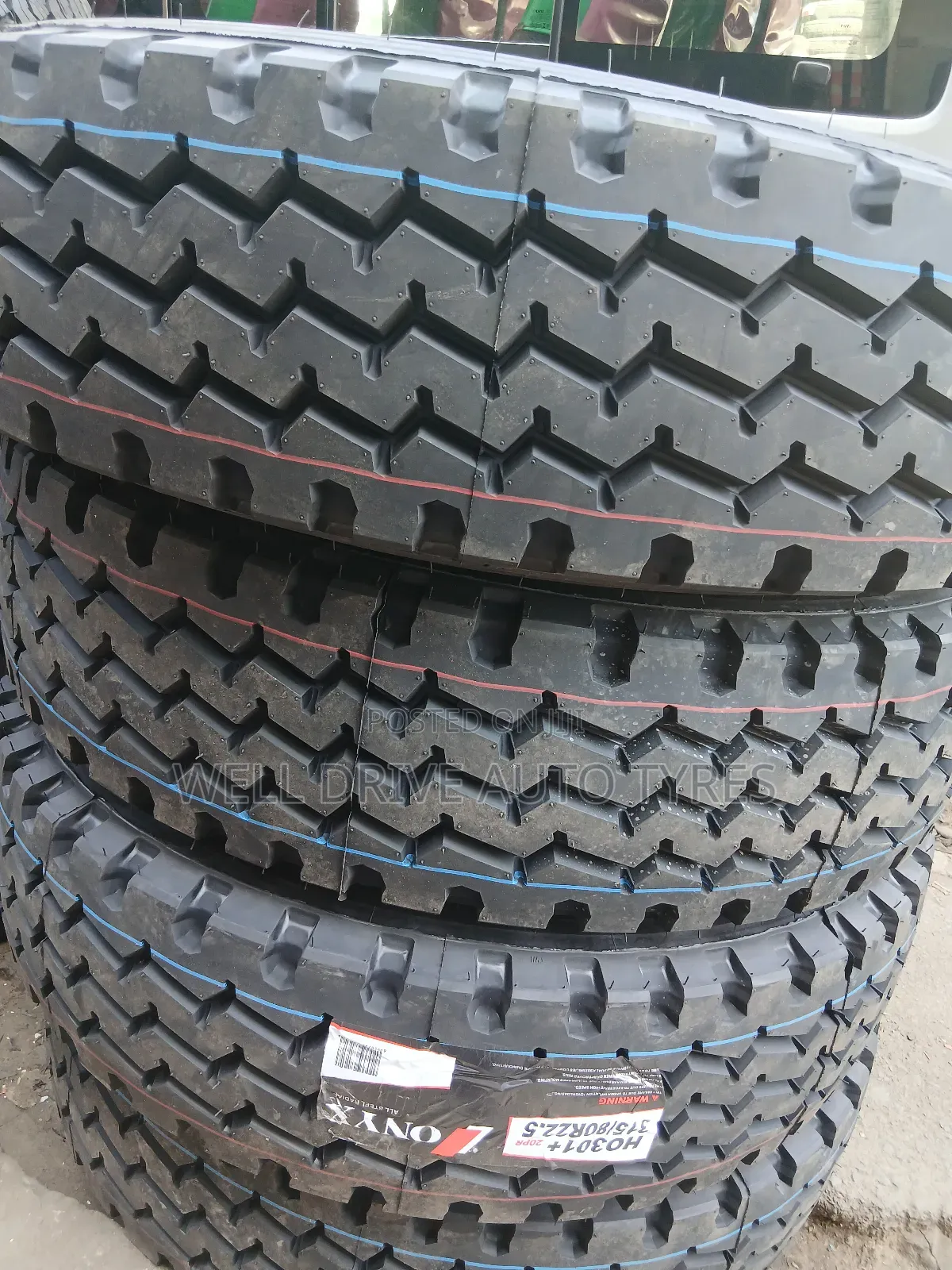 315/80r22.5 a/P Onyx Tires