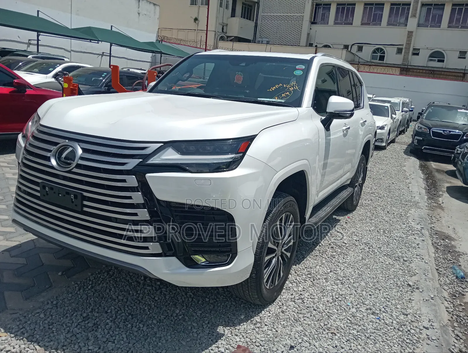 Lexus LX LX 600 2022 White