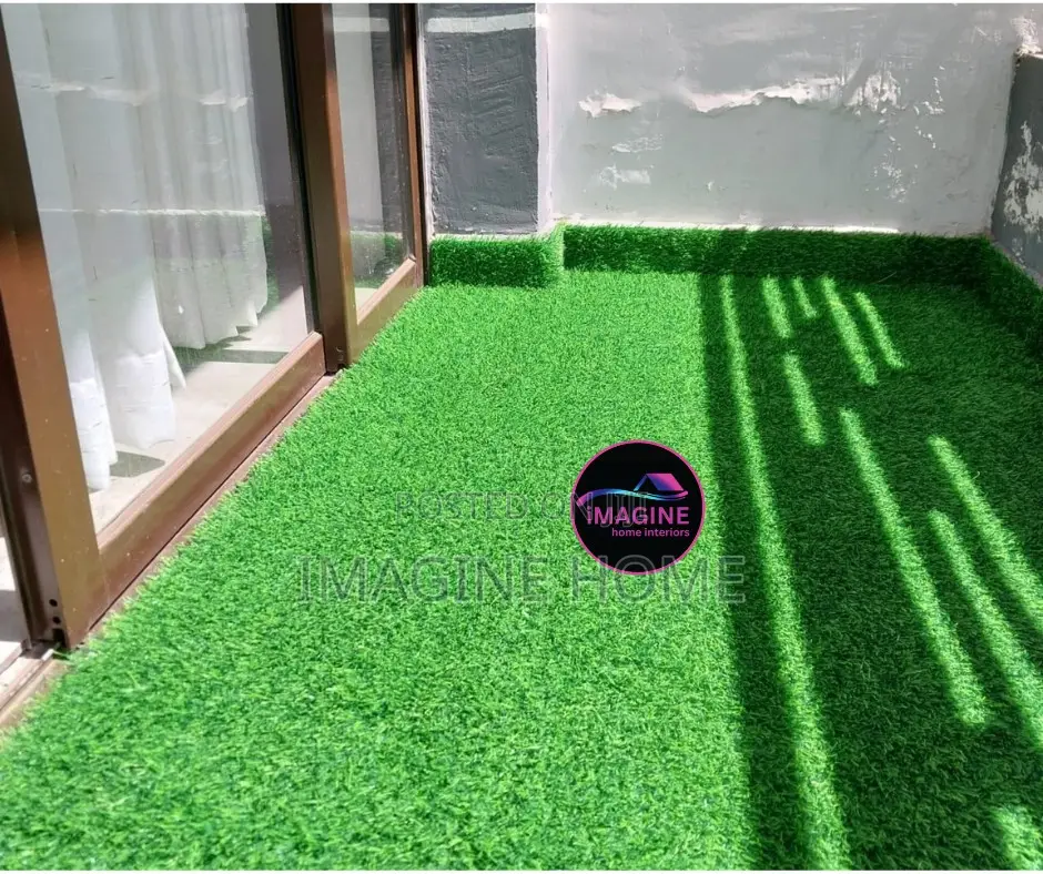Installation Turf Grass Carpet