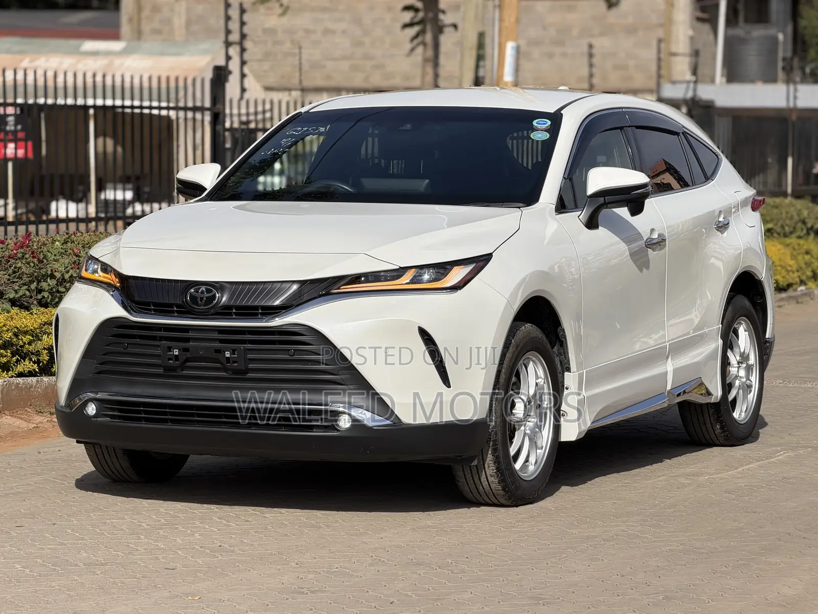 Toyota Harrier 2.0 2020 Pearl
