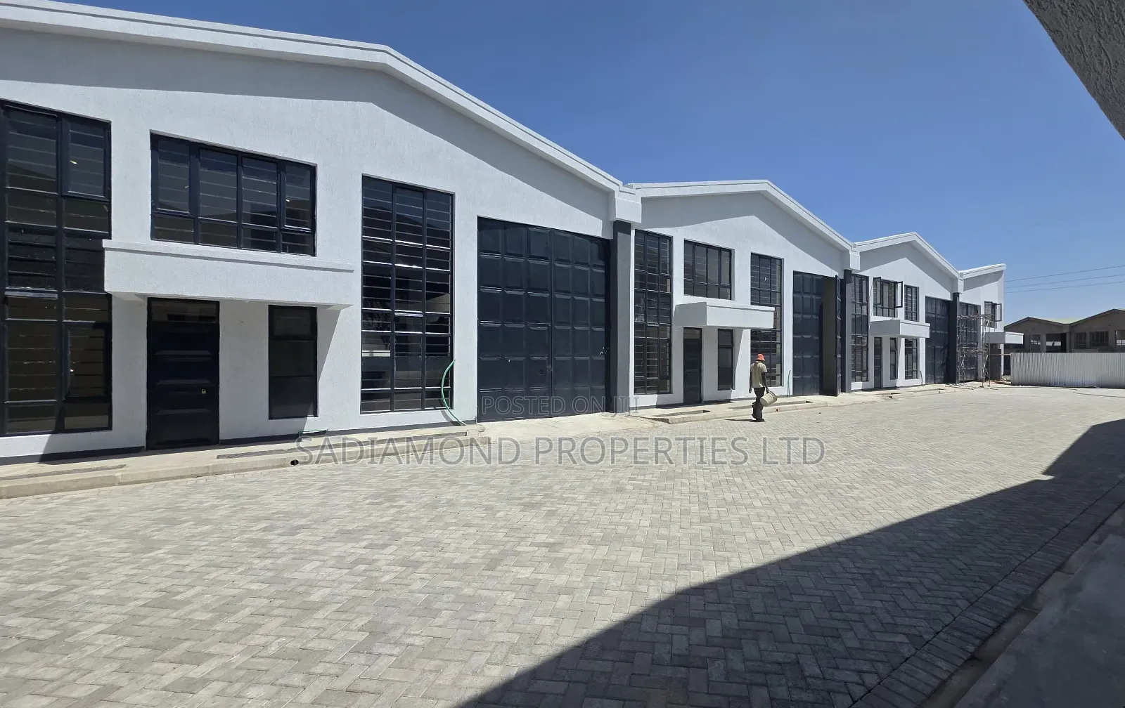 Warehouses for Rent at North Airport Road