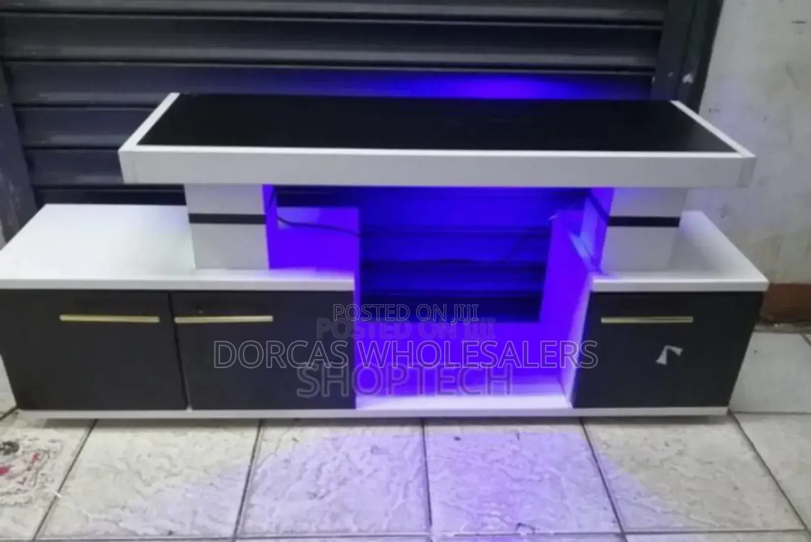 Home Use. Beautiful Instanbul 2 Tv Stànd