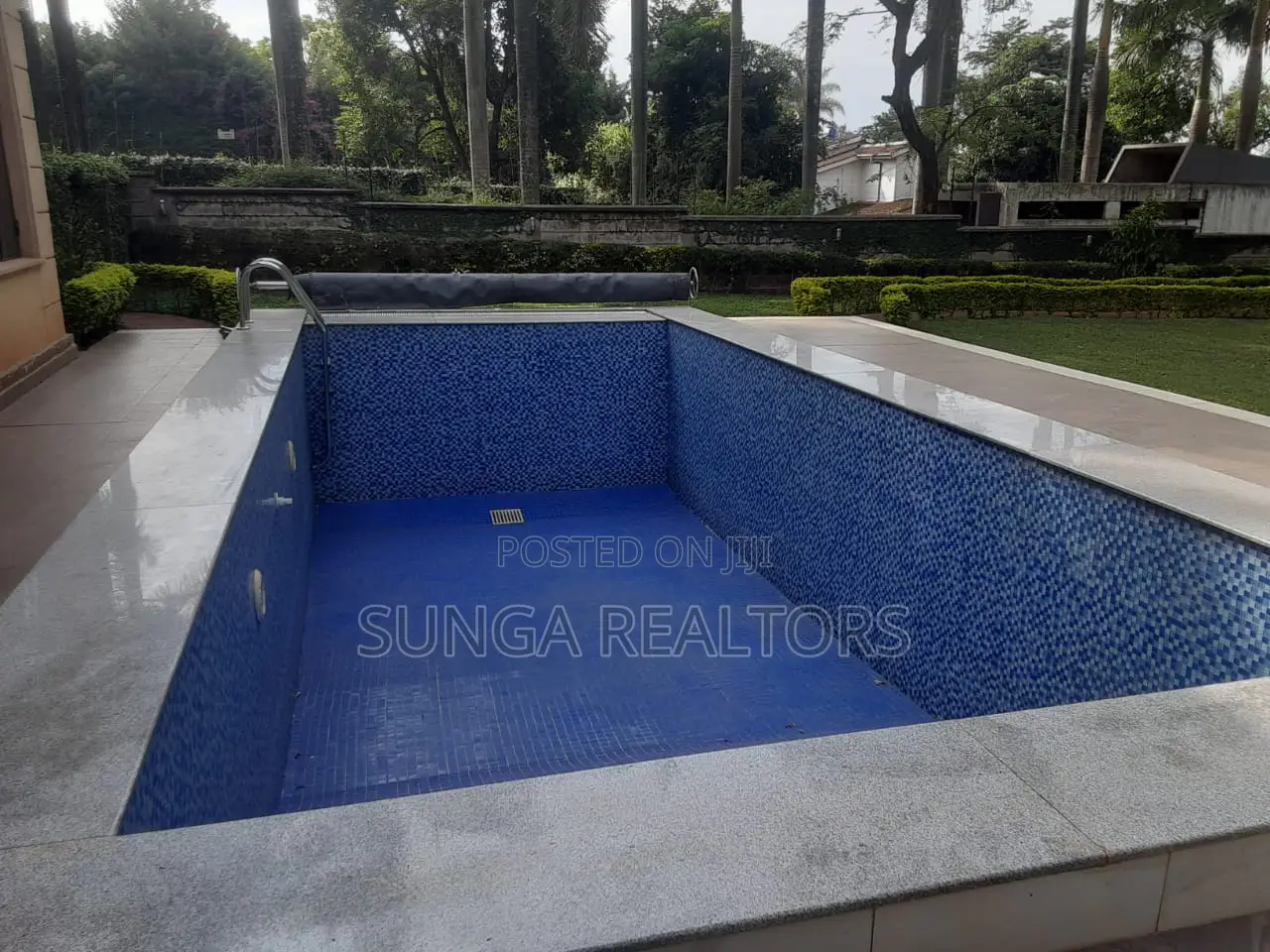 5bdrm House in Un Avenue, Runda for sale