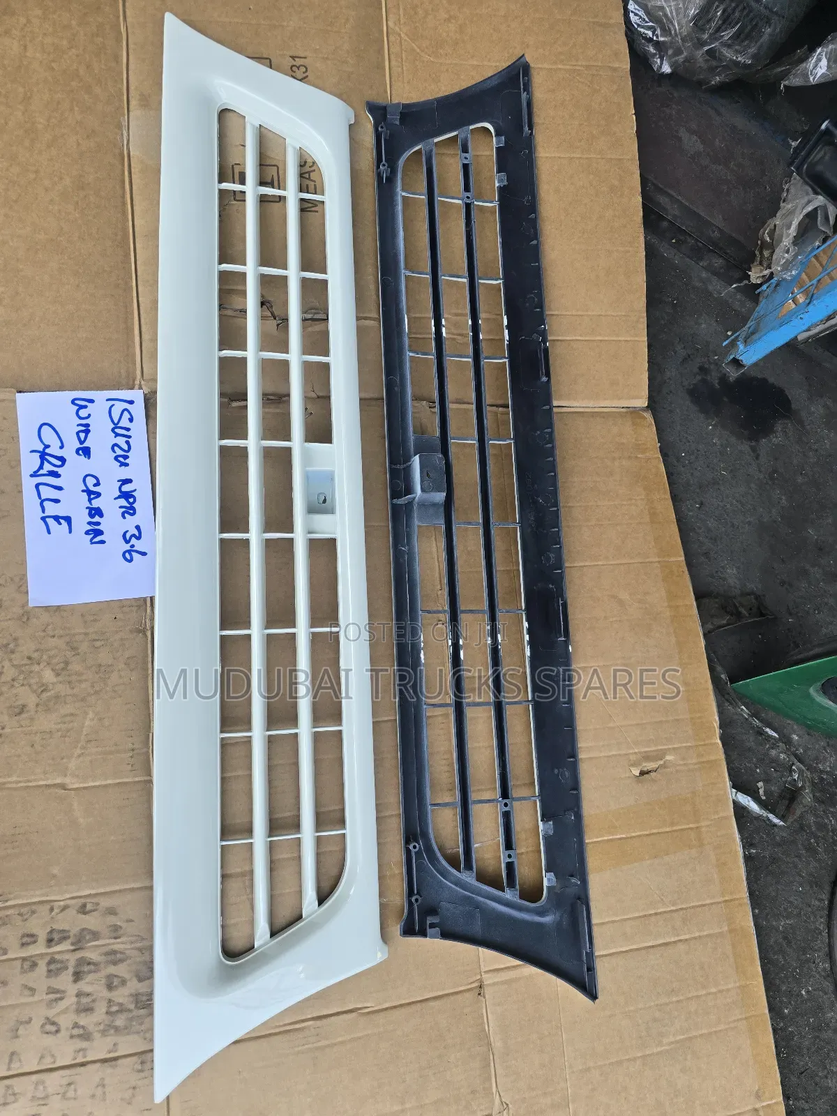 Isuzu 3.6 Wide Cabin Grille