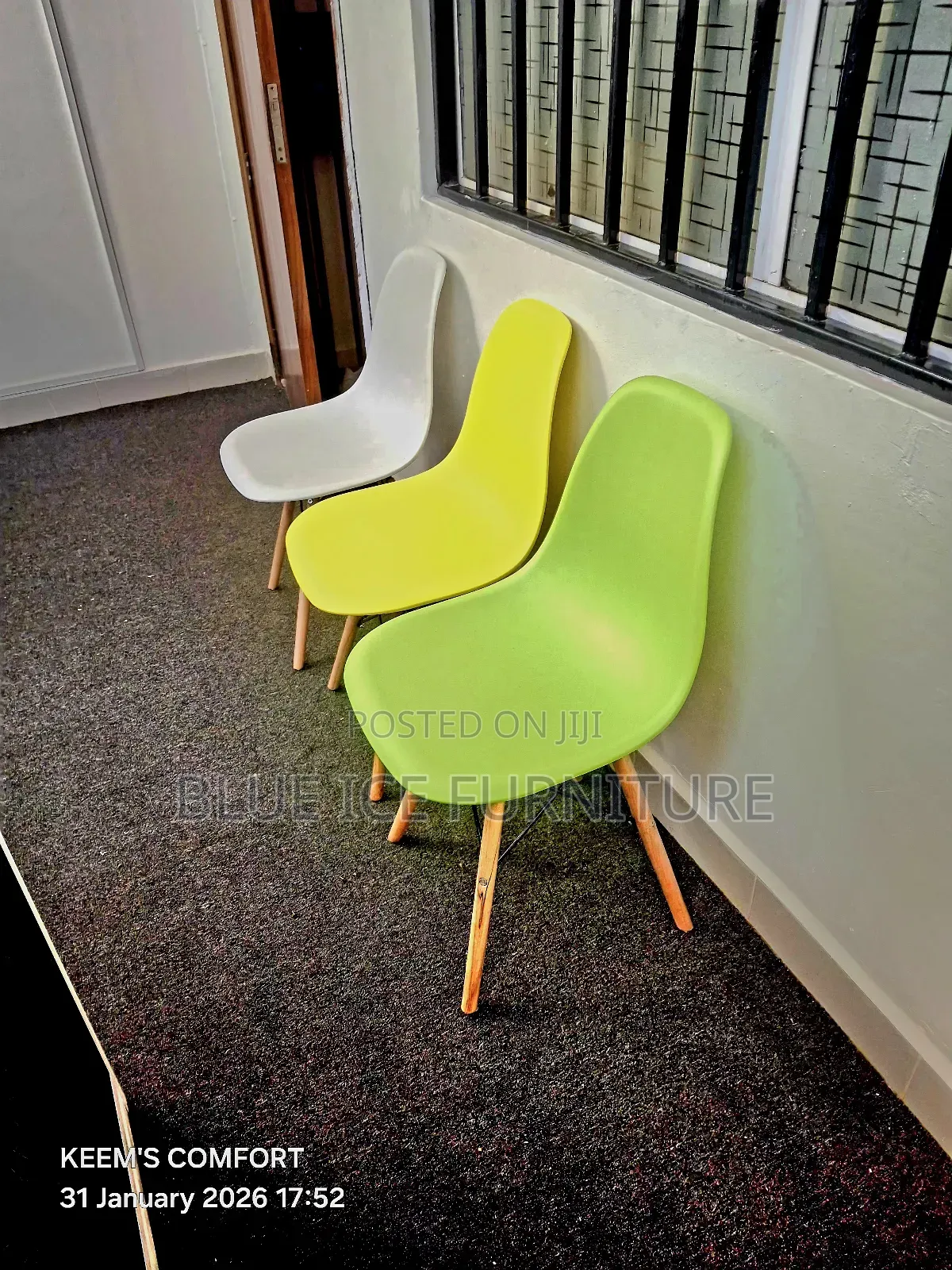 Modern Salon Chair
