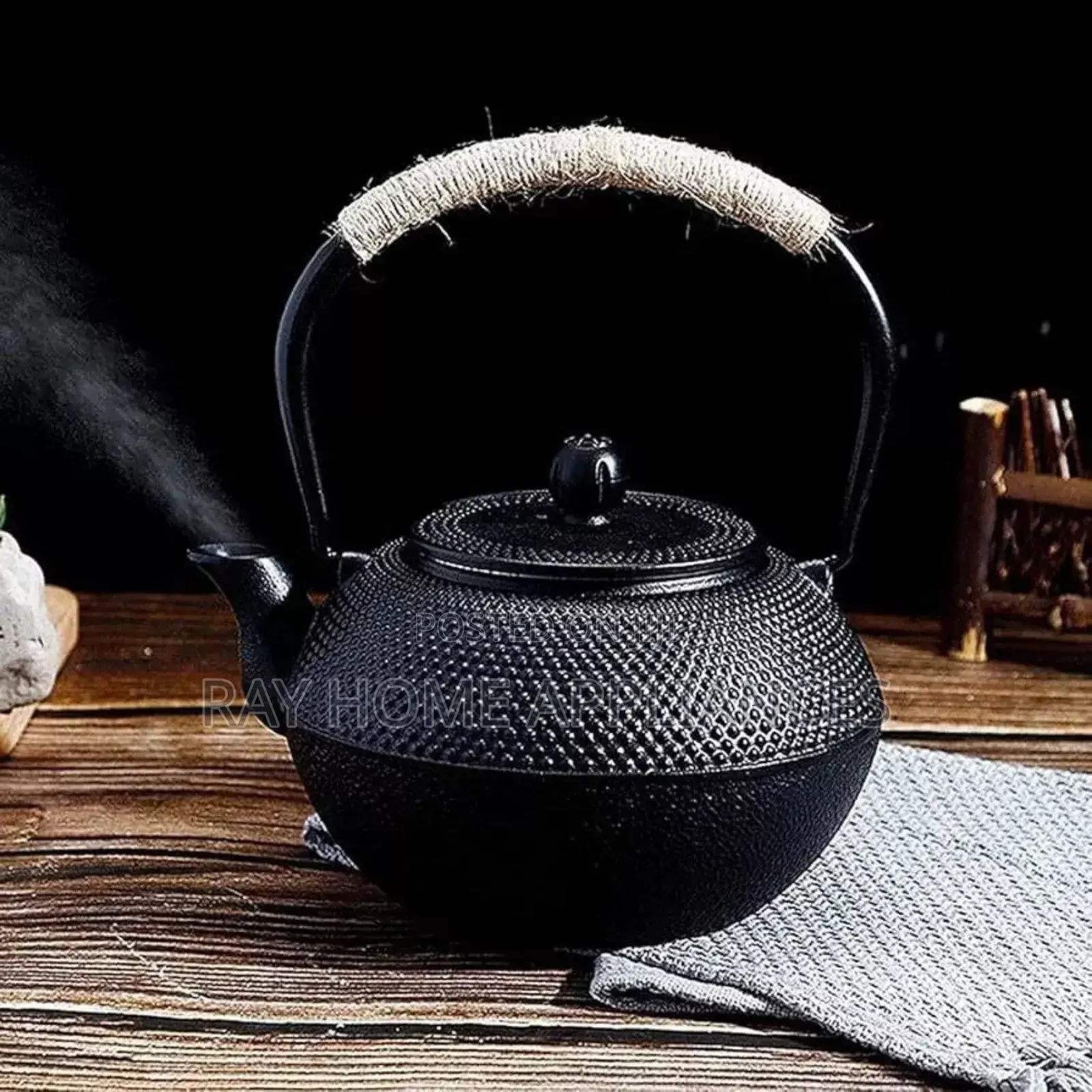 Japanese Style Cast Iron Teapot With Infuser Capacity 1.2litres