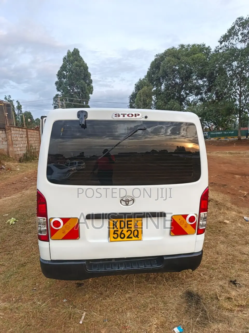 Toyota HiAce 2014 White