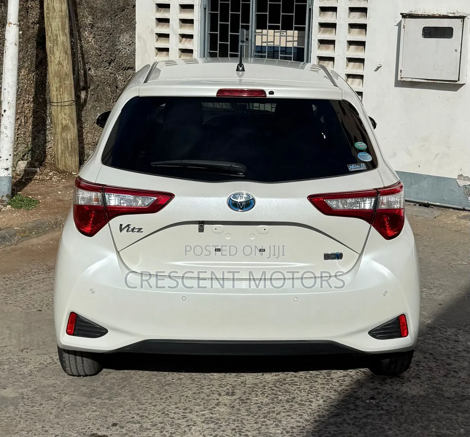 Toyota Vitz 2018 White