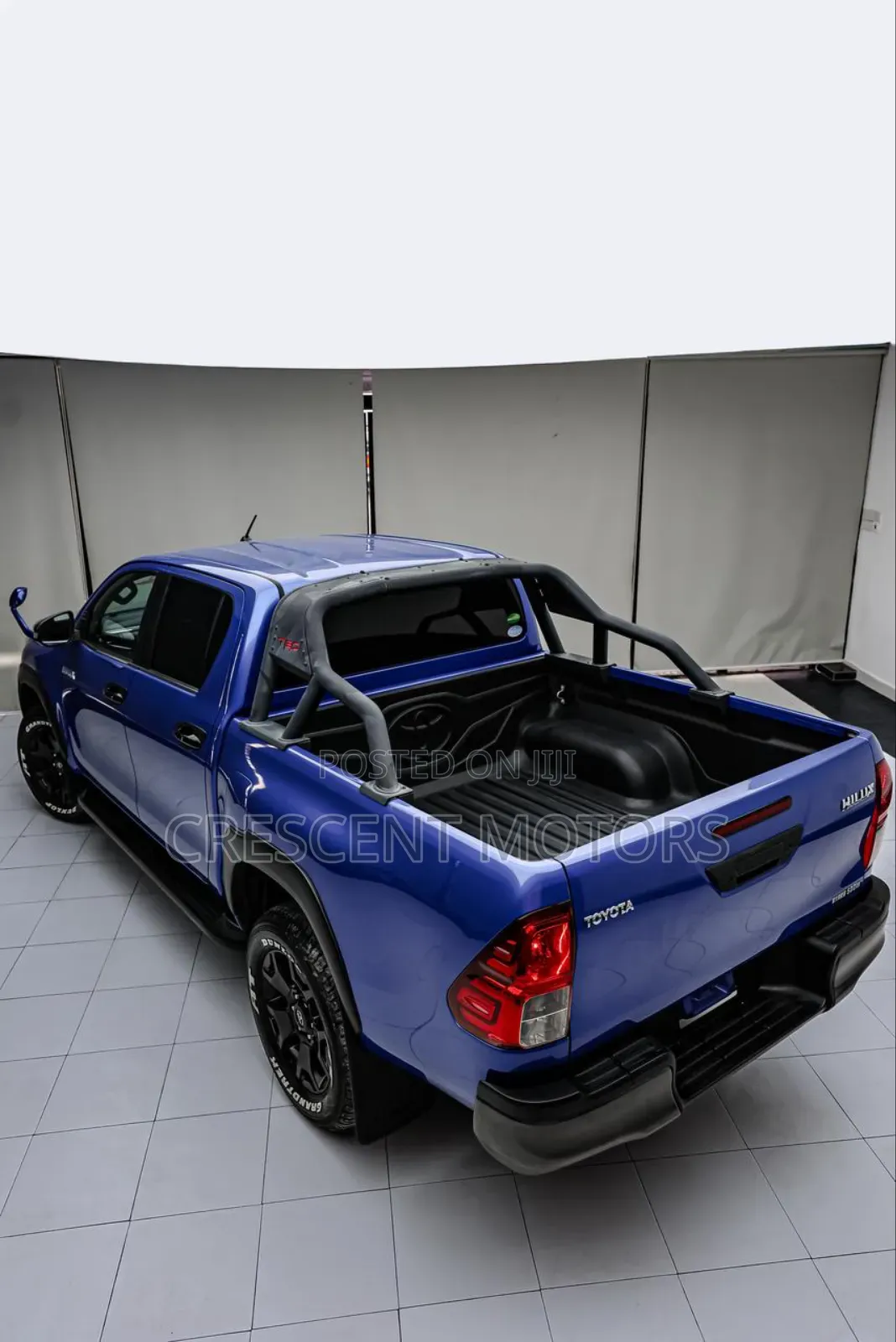 Toyota Hilux 2021 Blue