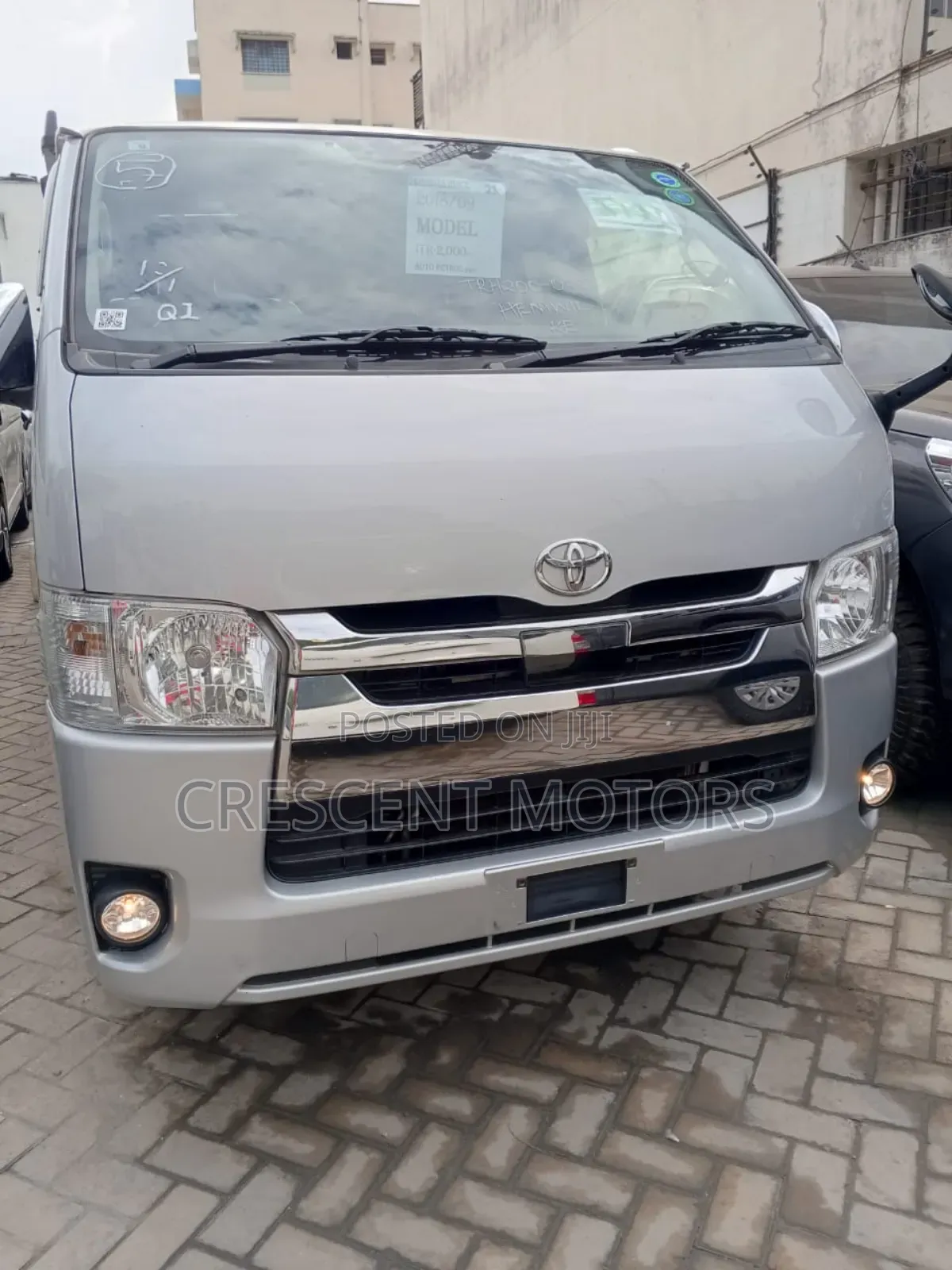 Toyota HiAce 2019 Silver