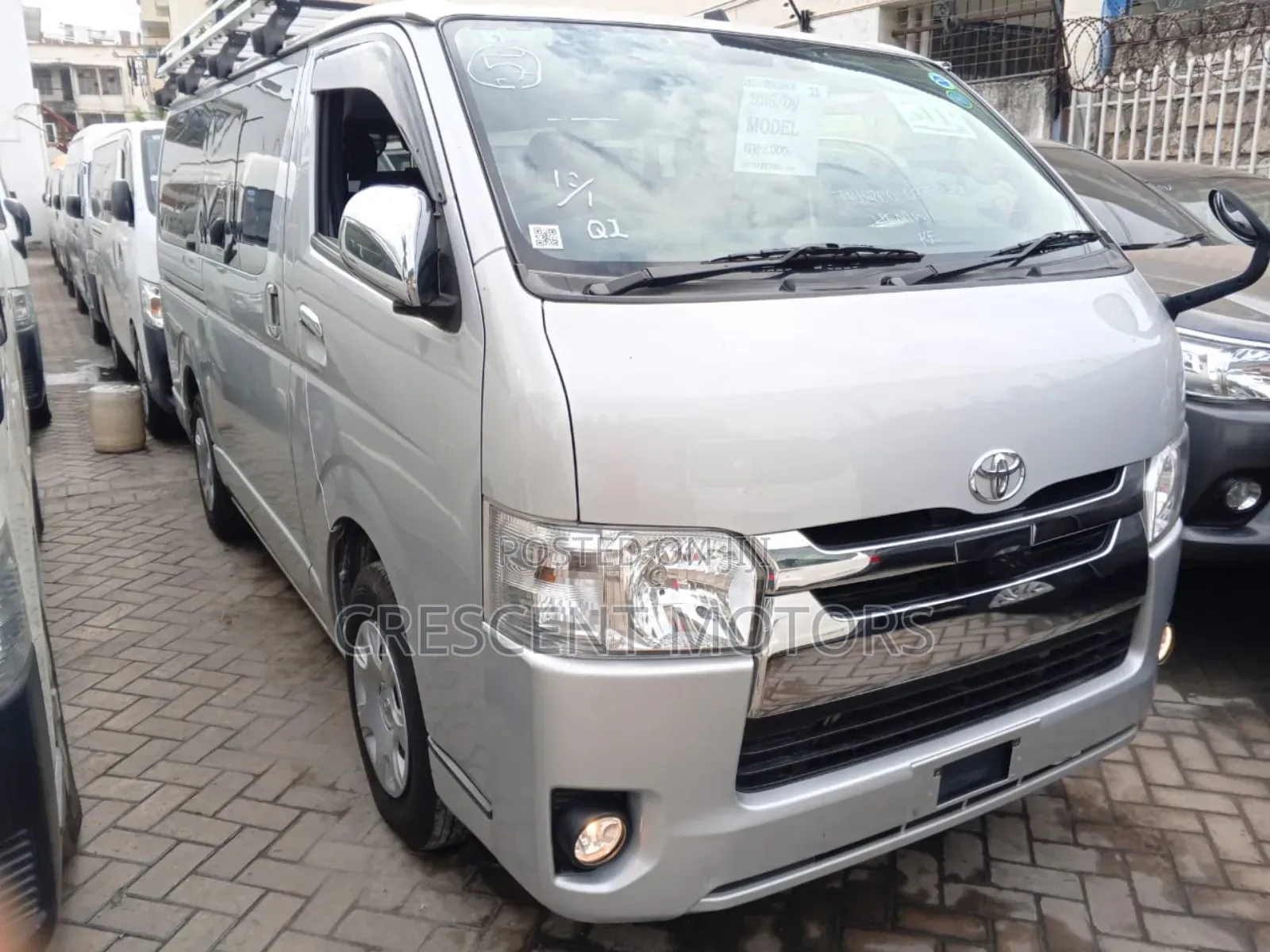 Toyota HiAce 2019 Silver