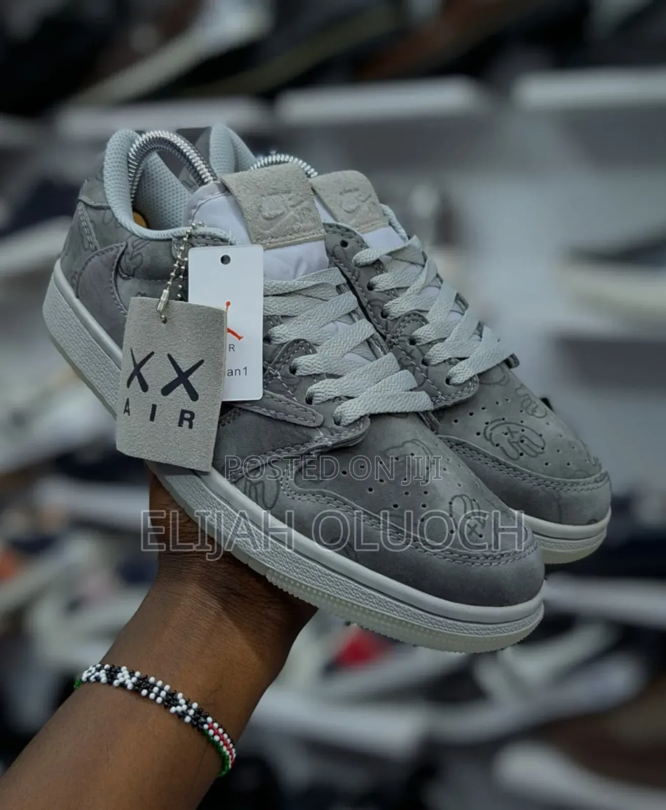 Air Jordan 1 Low X Kaws X Travis Scott
Size 38-45