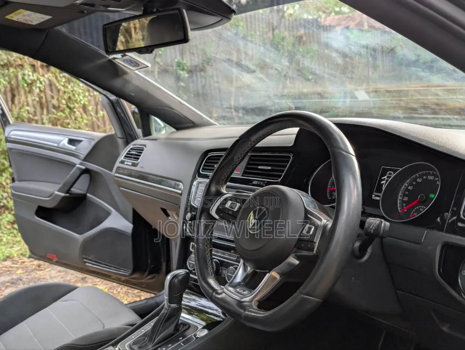 Volkswagen Golf TSI S 4-Door FWD 2016 Black